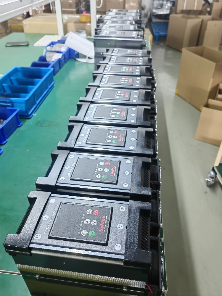 工业烘箱控温：0.1℃之差怎样决议产品生死？？？